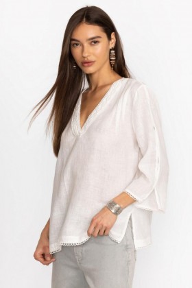  Top Johnny Was | Top de mujer con escote en V y aberturas en las mangas, blanco brillante